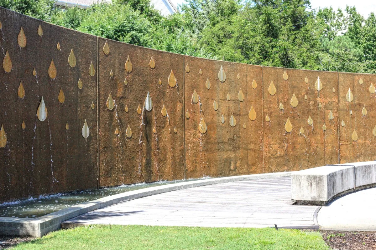 Wall of Tears Monument